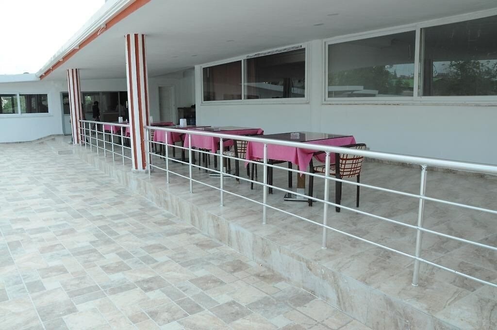 Demirci Hotel 3* фотосуреті